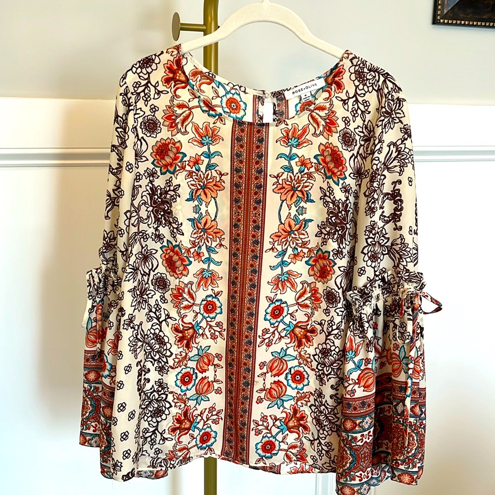 NWOT Rose + Olive Cream & Orange and Brown Floral Bell Sleeve Blouse size M